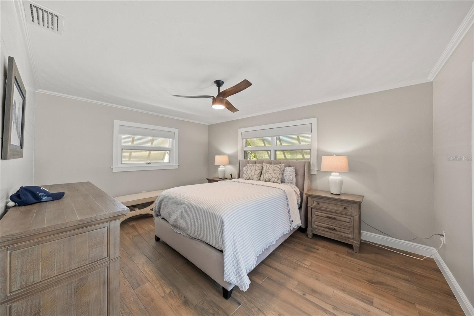 549 Halyard Ln, Longboat Key, FL, 34228, USA, 3 Bedrooms Bedrooms, ,2 BathroomsBathrooms,Residential,Active,549 Halyard Ln,A4696535