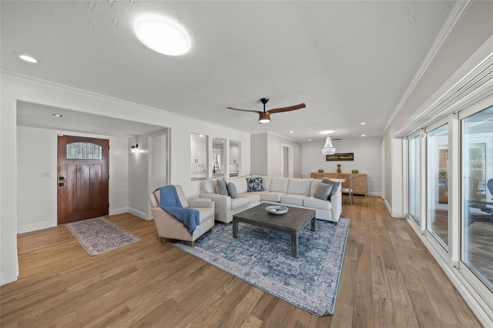 549 Halyard Ln, Longboat Key, FL, 34228, USA, 3 Bedrooms Bedrooms, ,2 BathroomsBathrooms,Residential,Active,549 Halyard Ln,A4696535