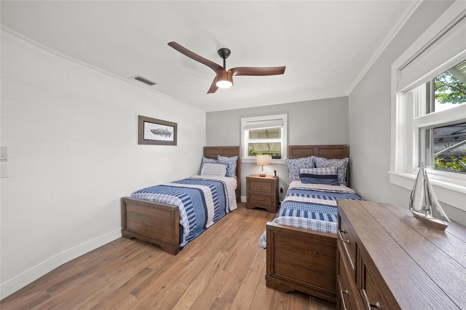 549 Halyard Ln, Longboat Key, FL, 34228, USA, 3 Bedrooms Bedrooms, ,2 BathroomsBathrooms,Residential,Active,549 Halyard Ln,A4696535