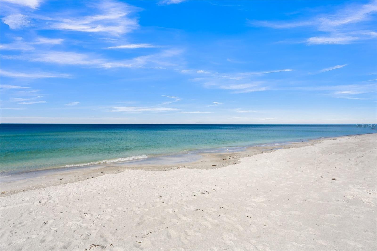 549 Halyard Ln, Longboat Key, FL, 34228, USA, 3 Bedrooms Bedrooms, ,2 BathroomsBathrooms,Residential,Active,549 Halyard Ln,A4696535