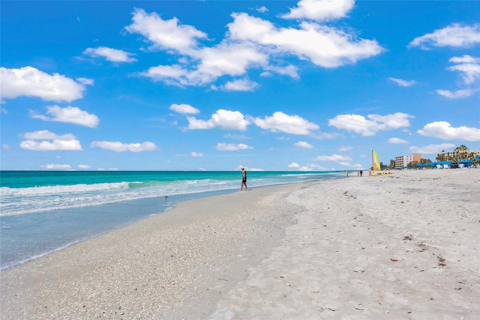 549 Halyard Ln, Longboat Key, FL, 34228, USA, 3 Bedrooms Bedrooms, ,2 BathroomsBathrooms,Residential,Active,549 Halyard Ln,A4696535