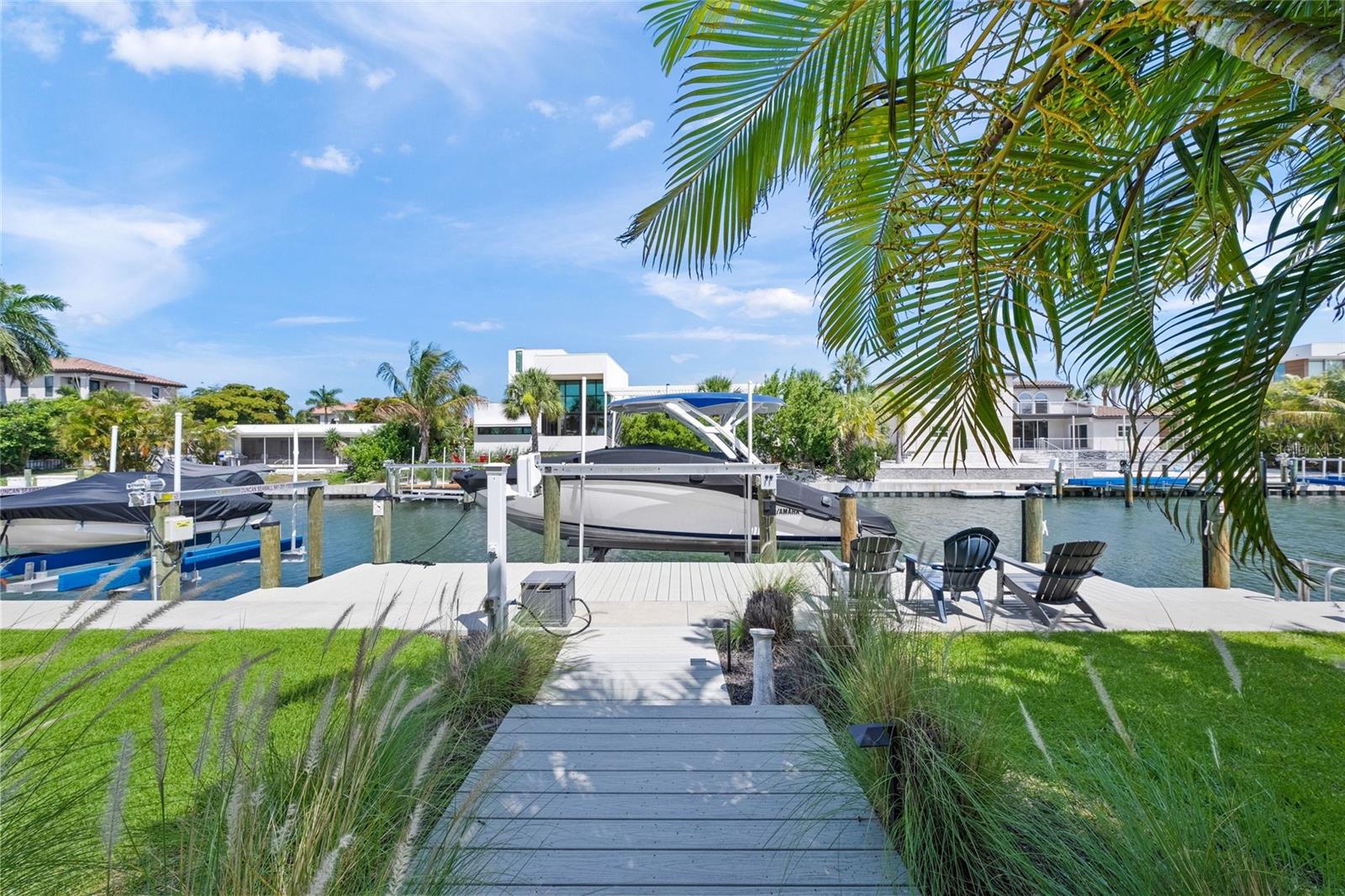 549 Halyard Ln, Longboat Key, FL, 34228, USA, 3 Bedrooms Bedrooms, ,2 BathroomsBathrooms,Residential,Active,549 Halyard Ln,A4696535