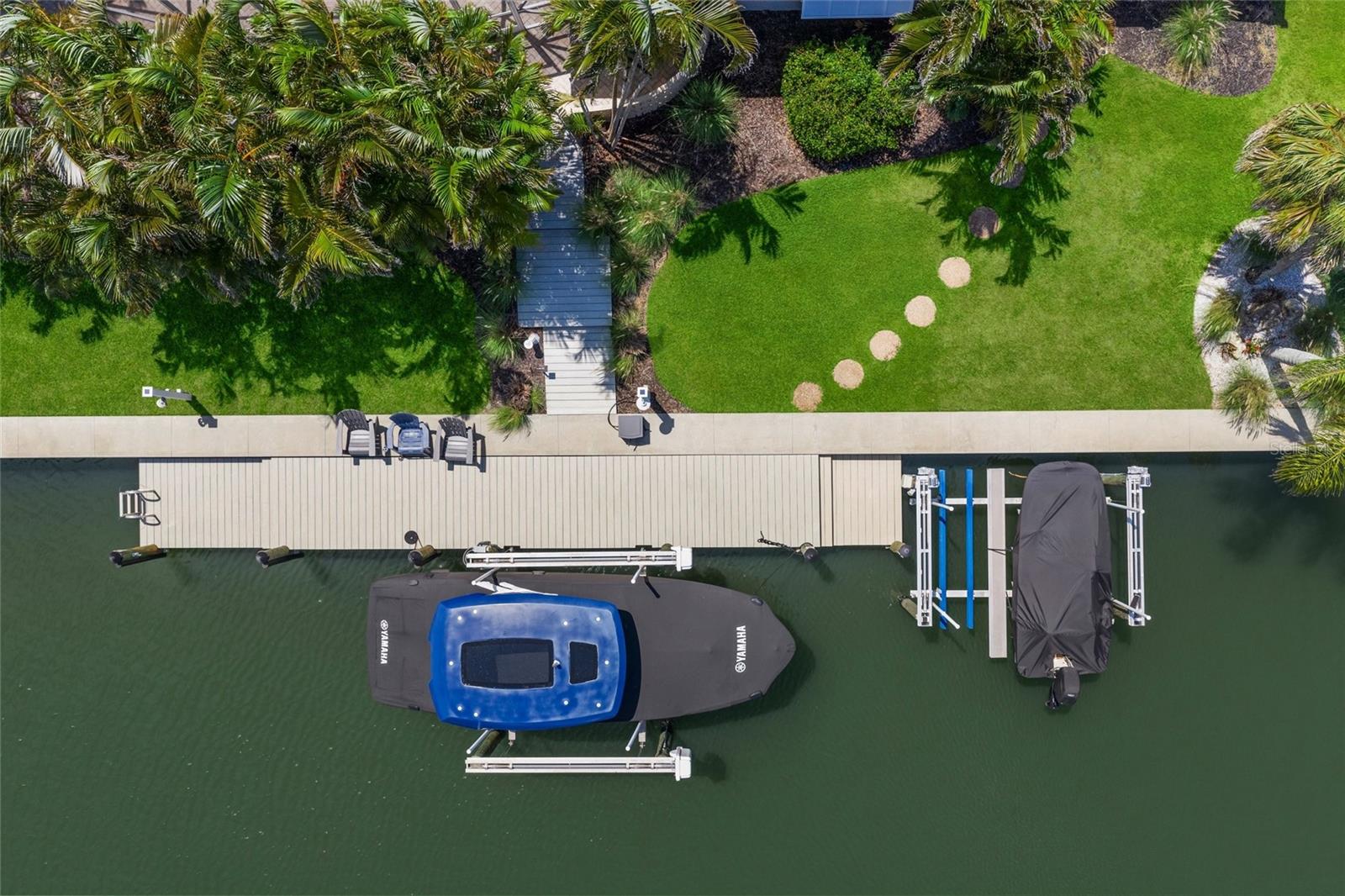 549 Halyard Ln, Longboat Key, FL, 34228, USA, 3 Bedrooms Bedrooms, ,2 BathroomsBathrooms,Residential,Active,549 Halyard Ln,A4696535