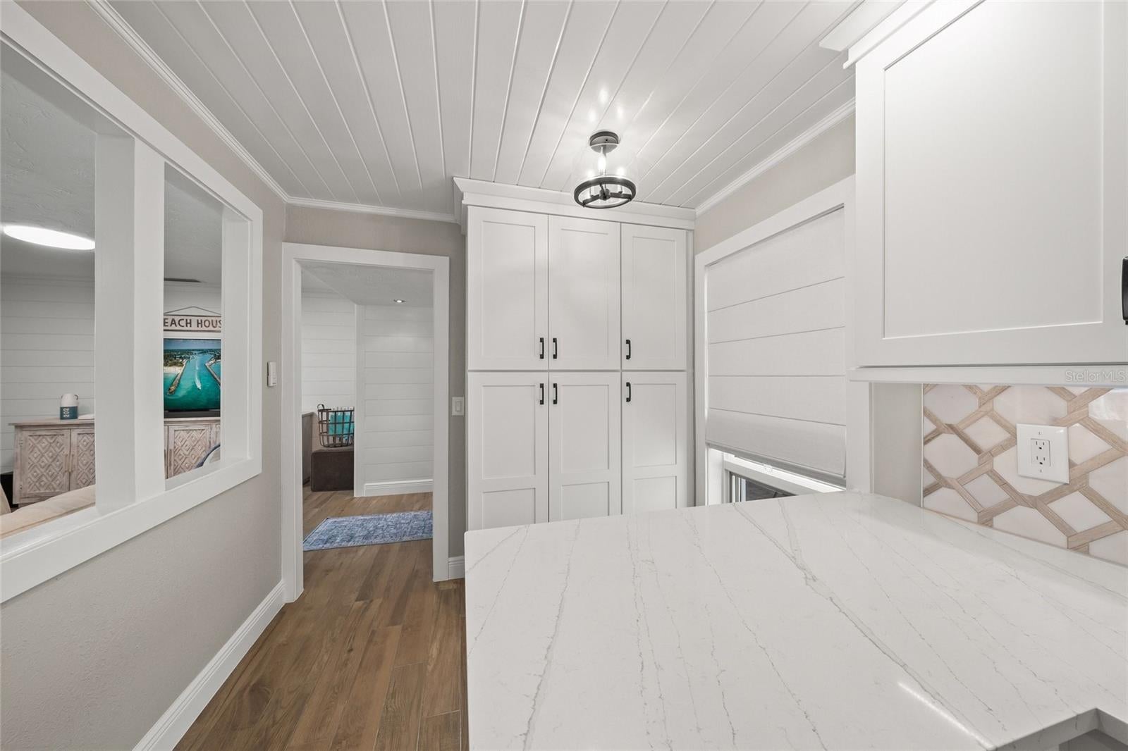 549 Halyard Ln, Longboat Key, FL, 34228, USA, 3 Bedrooms Bedrooms, ,2 BathroomsBathrooms,Residential,Active,549 Halyard Ln,A4696535