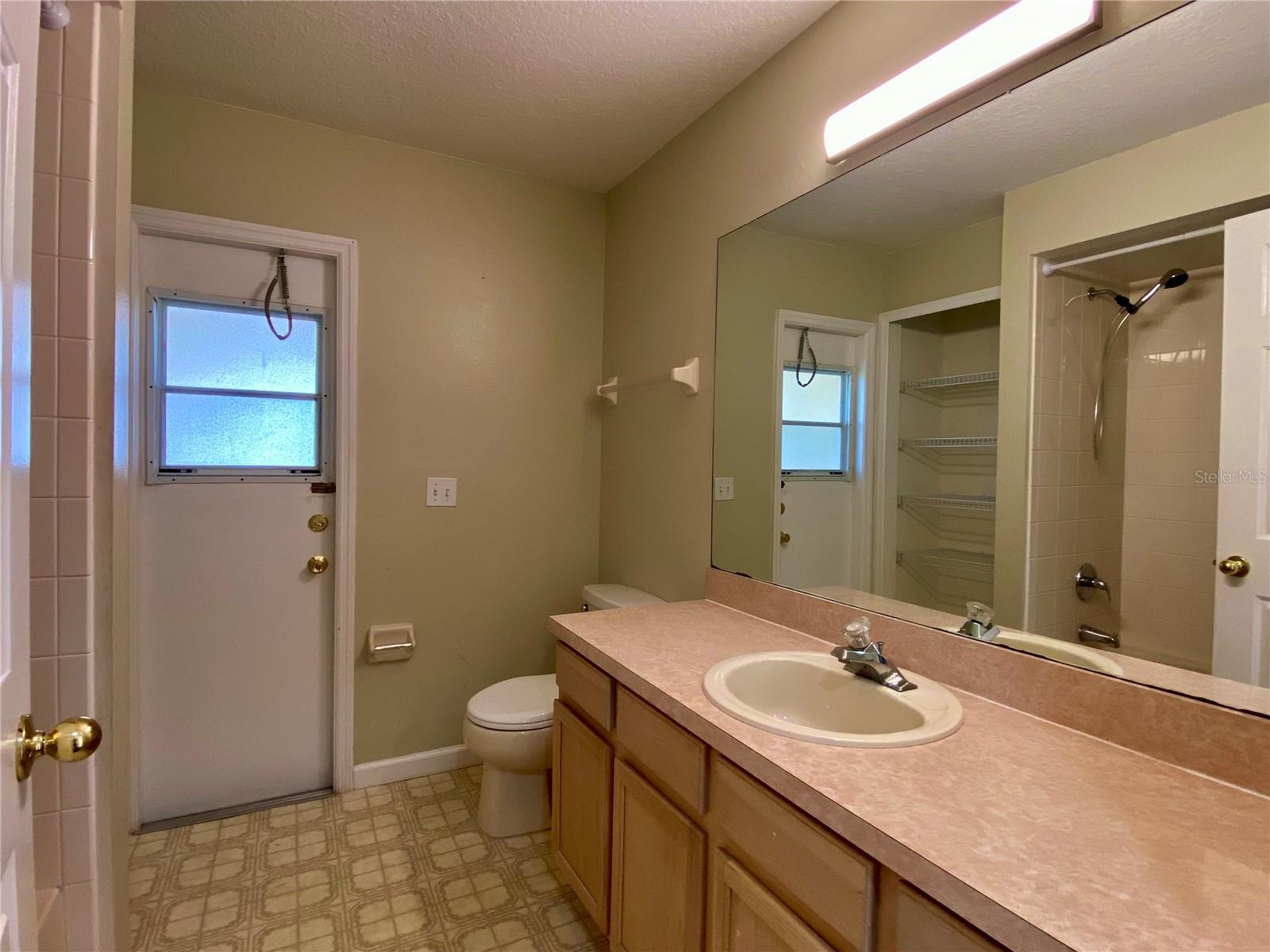 PINEHURST AT CYPRESS WOODS - Residential Lease