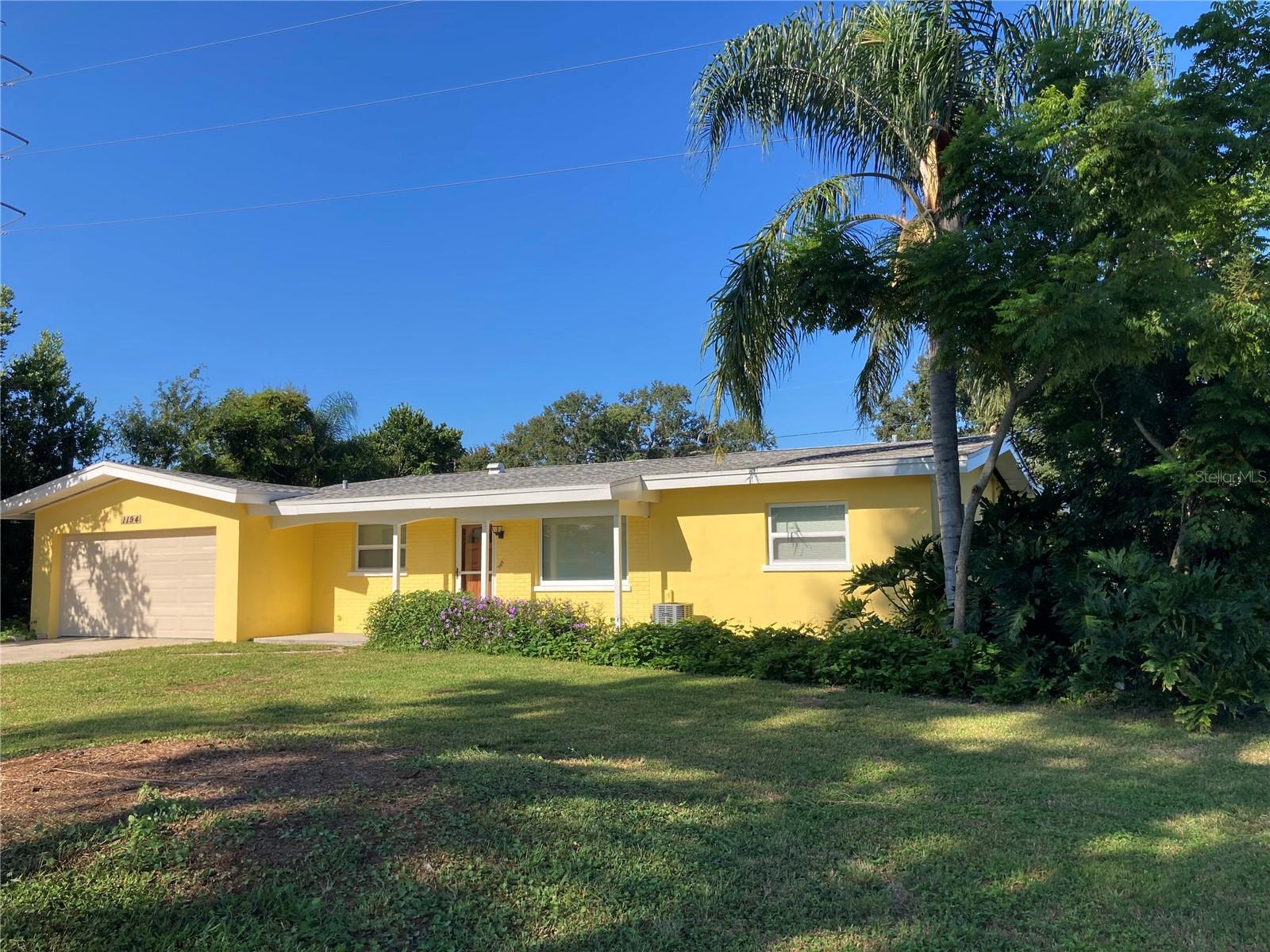 SUBURBAN ESTATES - Residential Lease