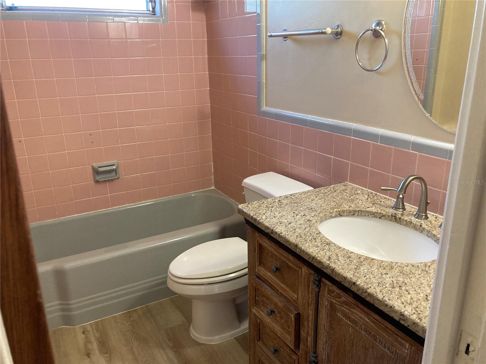 SUBURBAN ESTATES - Residential Lease