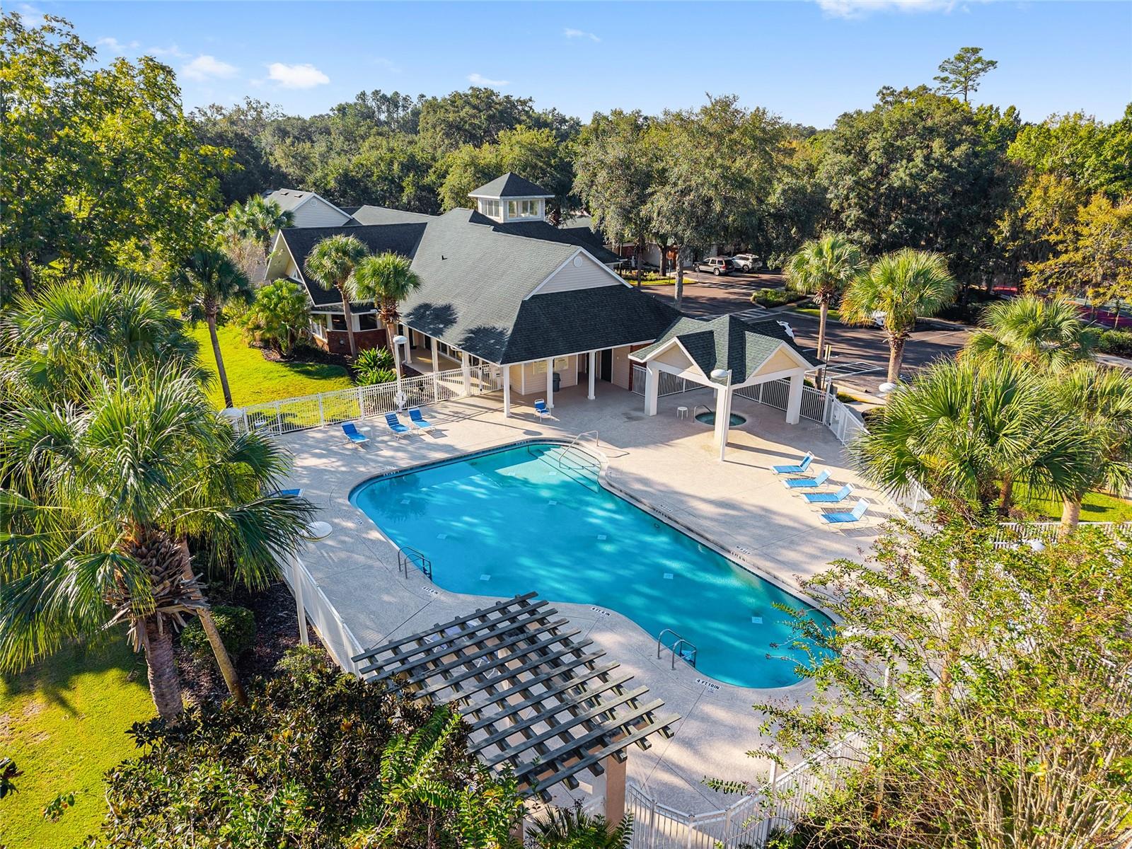 GREENS CONDOS AT WEST END - Residential