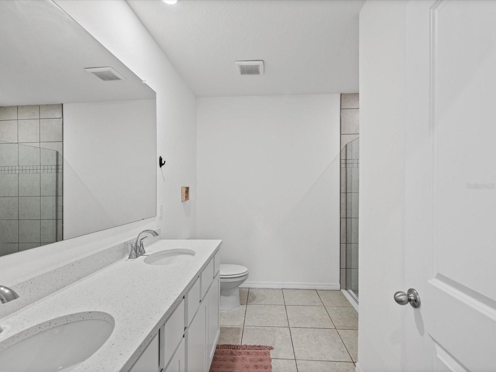 ROYAL HIGHLANDS UNIT 8  - 3360 - Residential