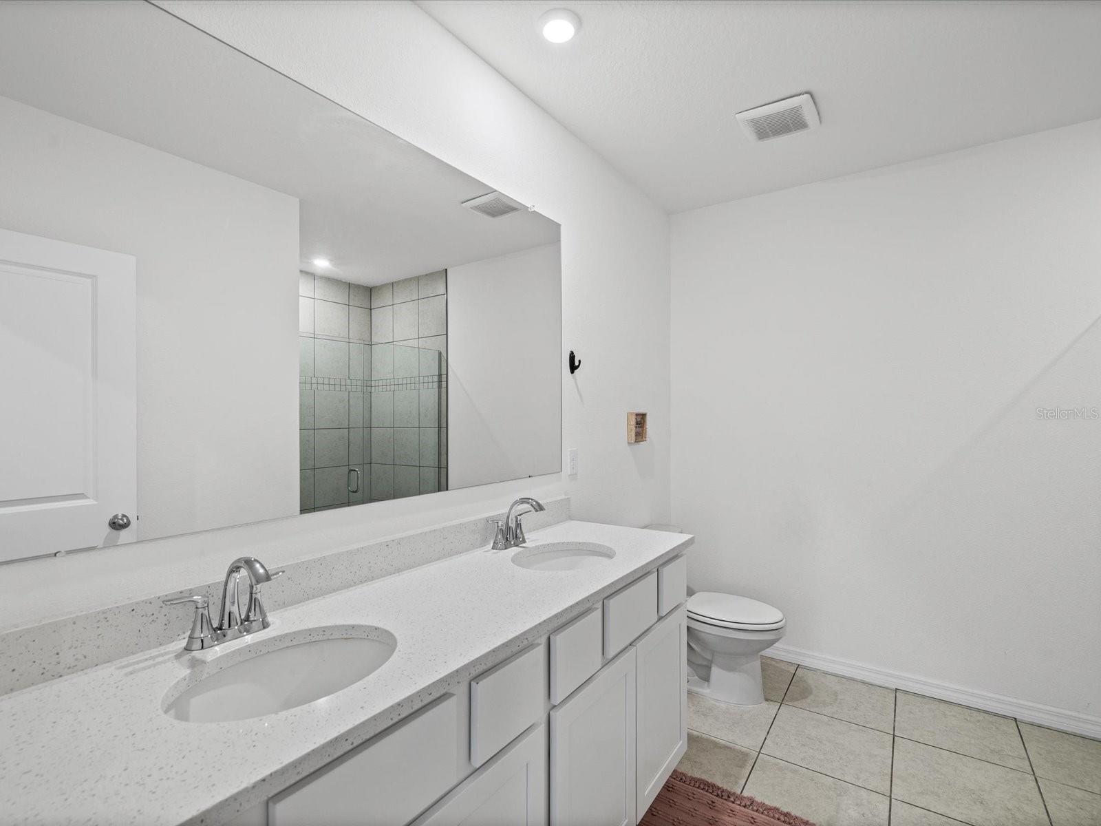 ROYAL HIGHLANDS UNIT 8  - 3360 - Residential