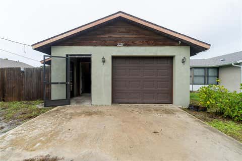 Photo of 2227 Benson Street, Sarasota, FL 34231 (MLS # TB8536027)