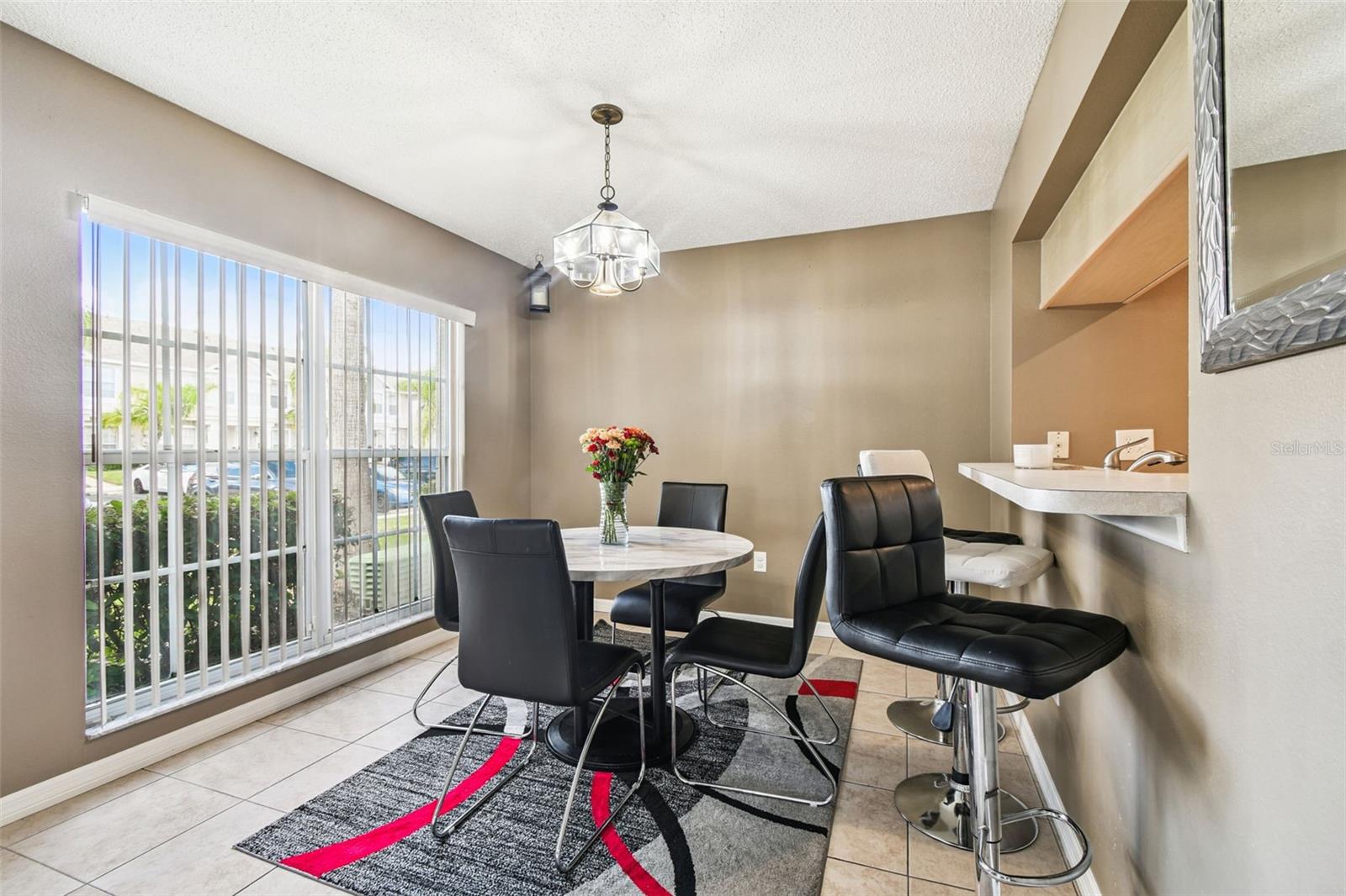THE TWNHMS AT KENSINGTON PH - Residential