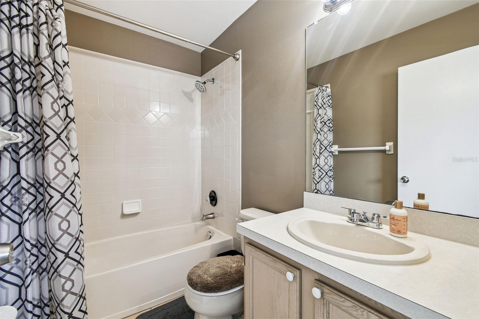 THE TWNHMS AT KENSINGTON PH - Residential