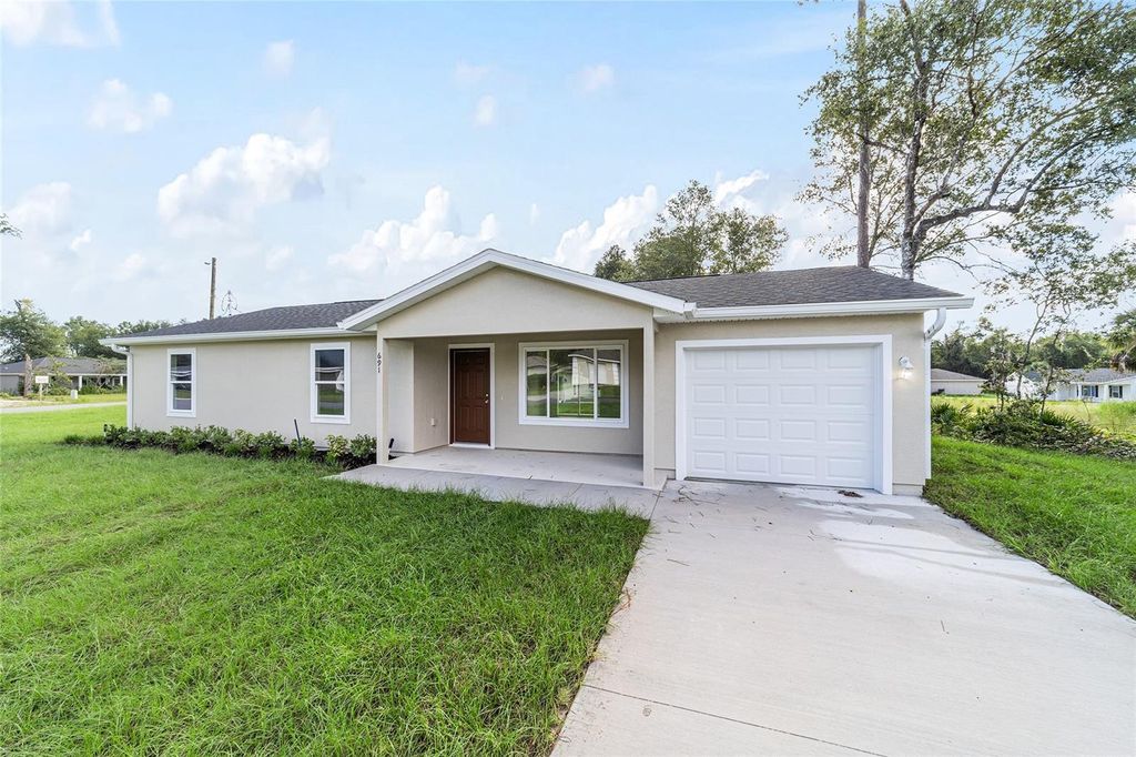 Photo of 715 NE 130th Court, Silver Springs, FL 34488 (MLS # O6354177)