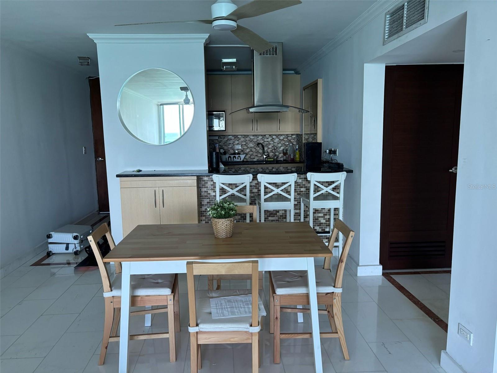 ISLA VERDE - Residential