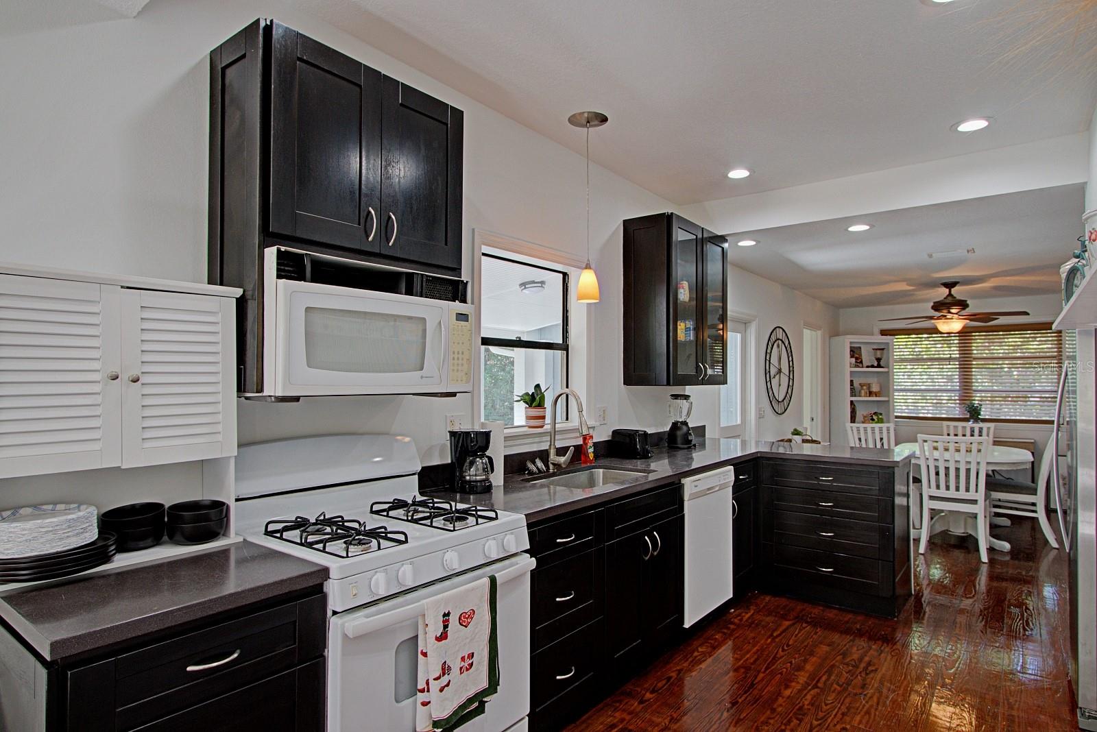MASSEYS LTS 02 & 03 BLK 31 ORANGE CITY - Residential