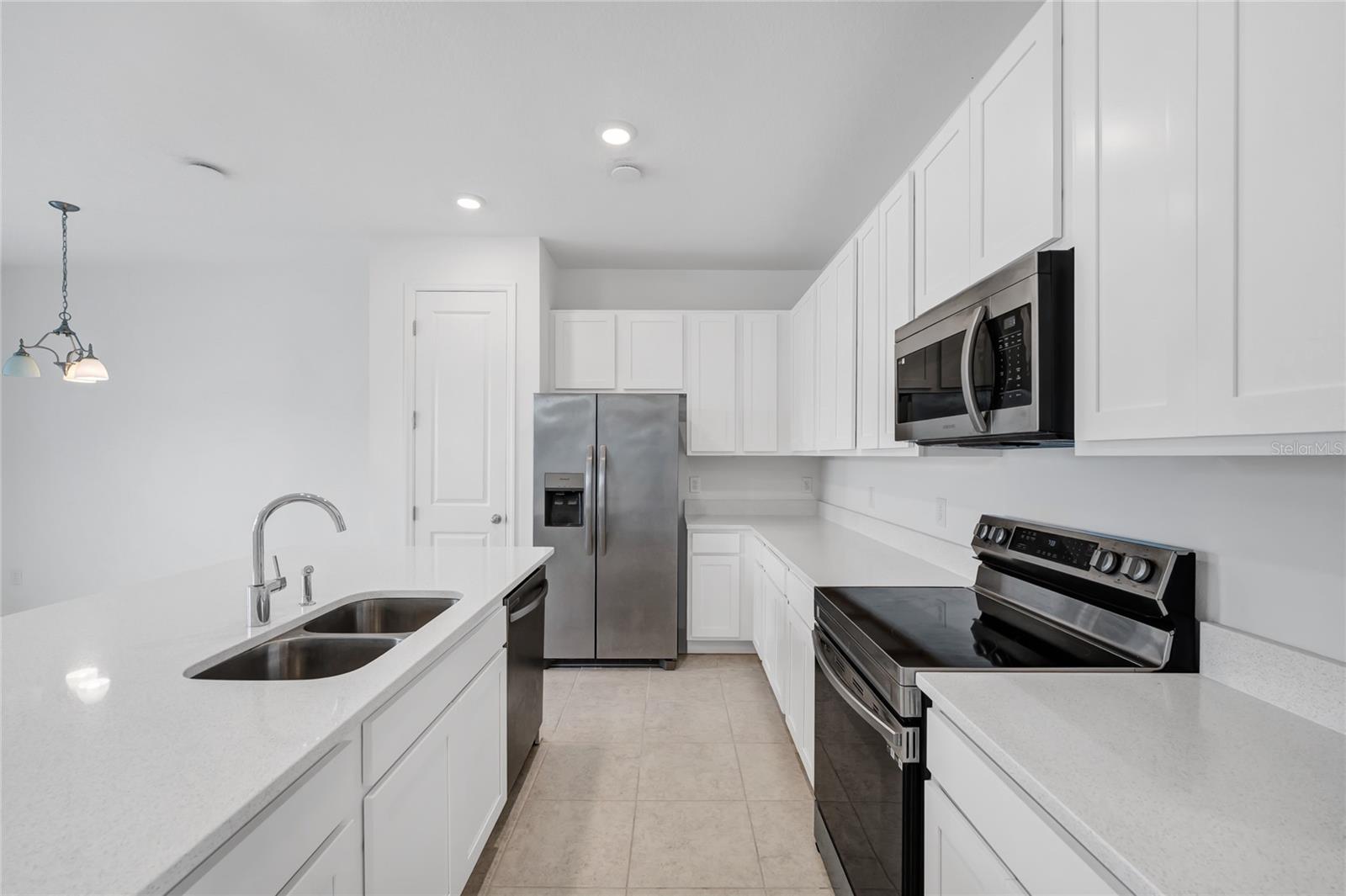 ENCLAVE AT FESTIVAL - Residential