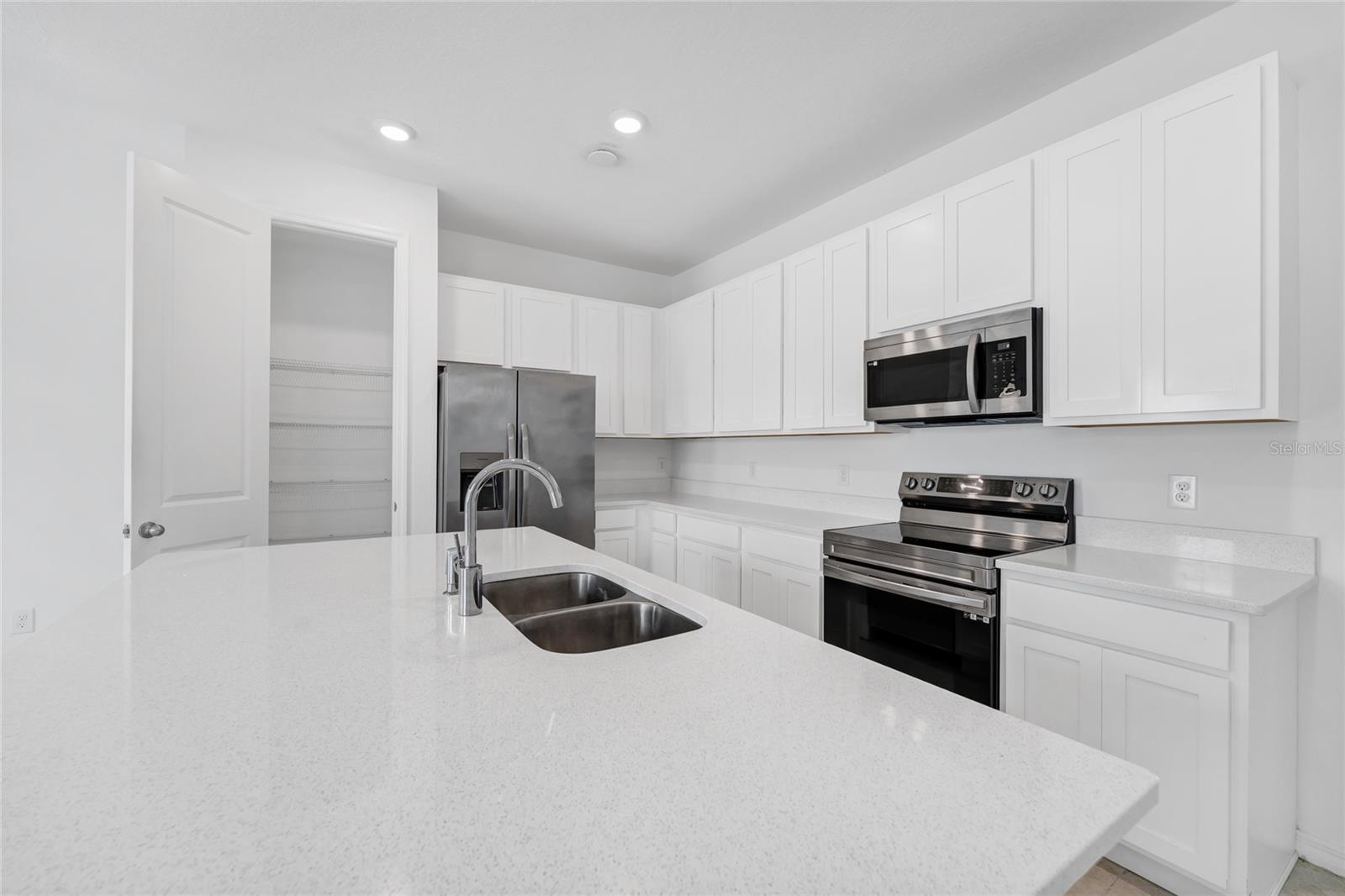 ENCLAVE AT FESTIVAL - Residential