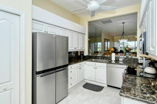STONEYBROOK GOLF & COUNTRY CLUB - Residential Lease