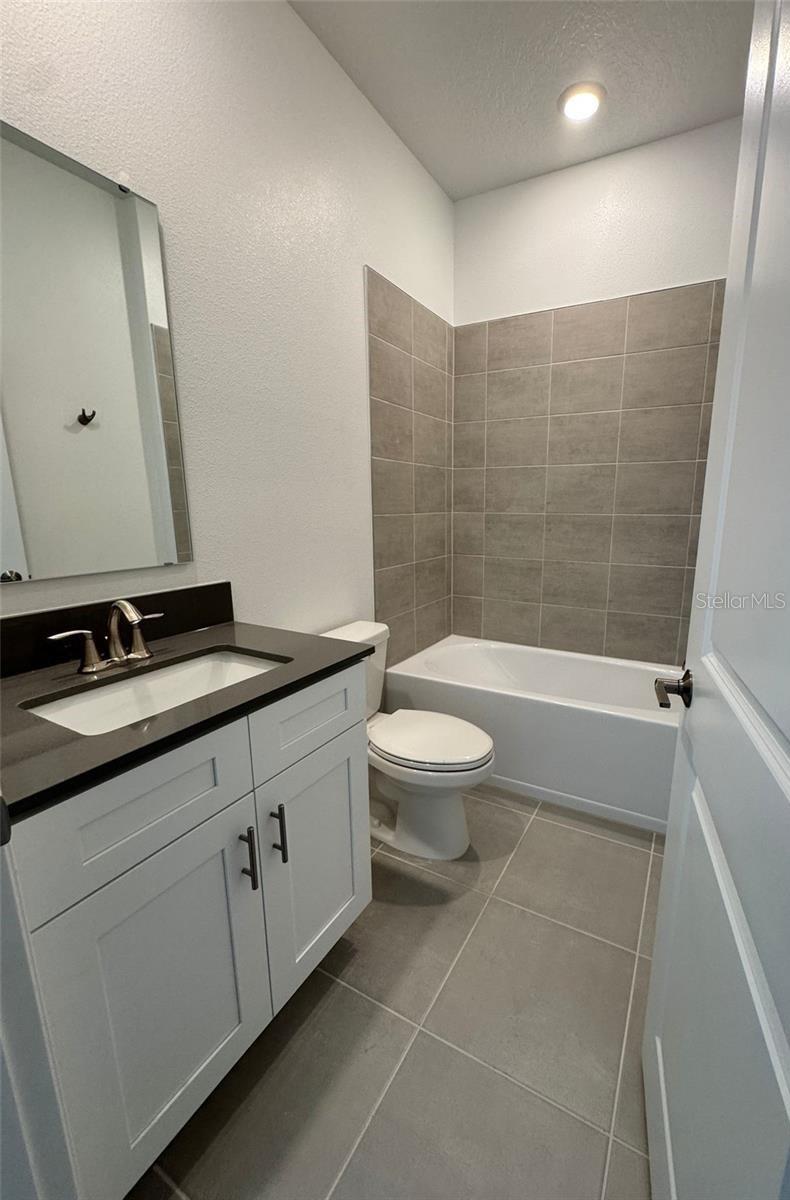TOHOQUA PH 7 - Residential Lease