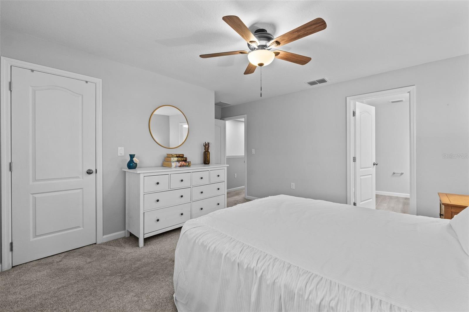TOWNS AT TUSKAWILLA COMMONS - Residential