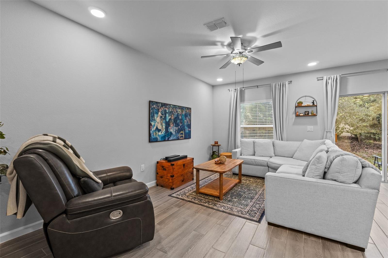 TOWNS AT TUSKAWILLA COMMONS - Residential