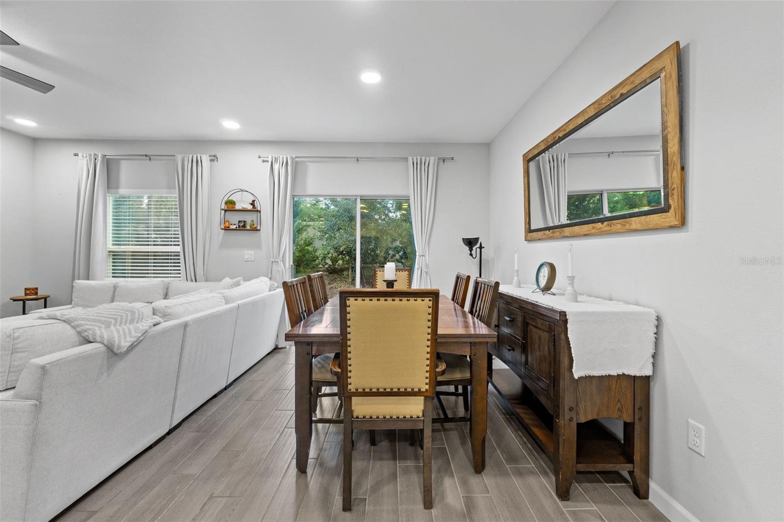TOWNS AT TUSKAWILLA COMMONS - Residential