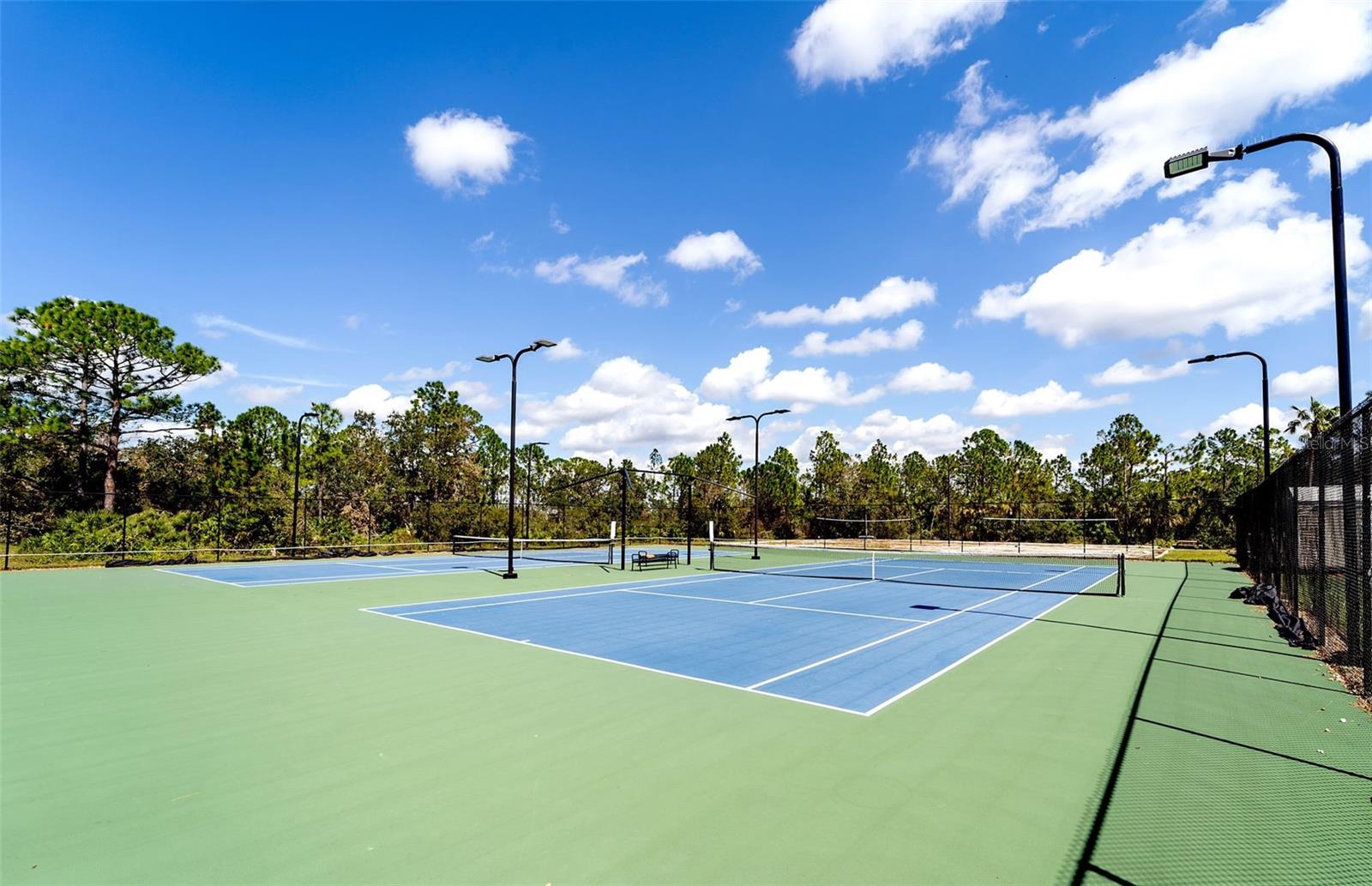 STONEYBROOK AT VENICE - Residential