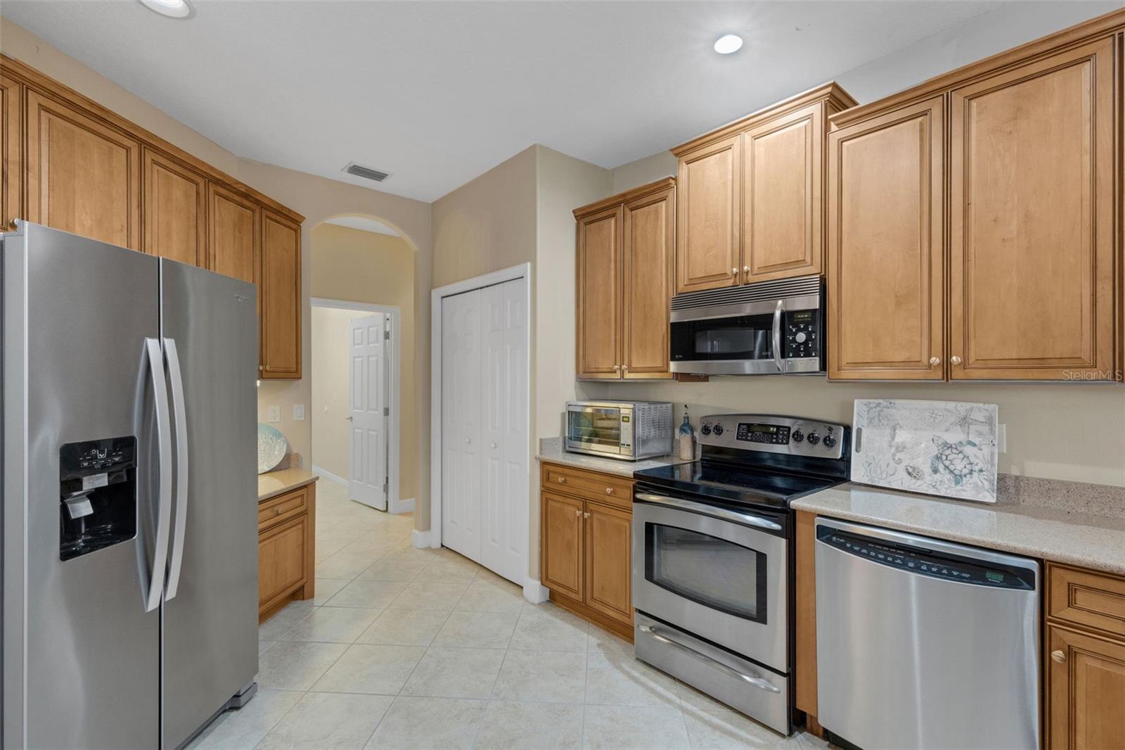 STONEYBROOK AT VENICE - Residential