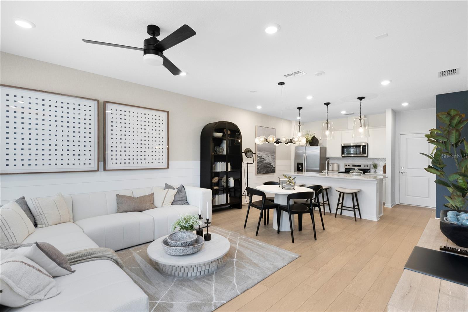 SILVERLEAF OAKS - Residential