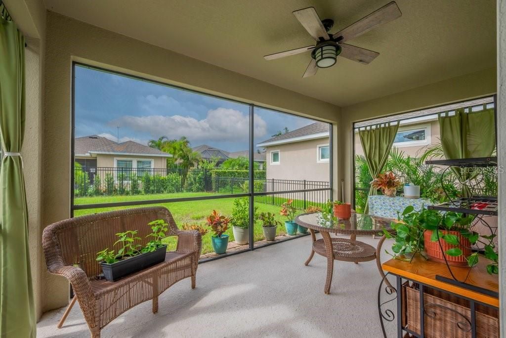 Photo of 13915 Kingfisher Glen Drive, Lithia, FL 33547 (MLS # TB8420935)