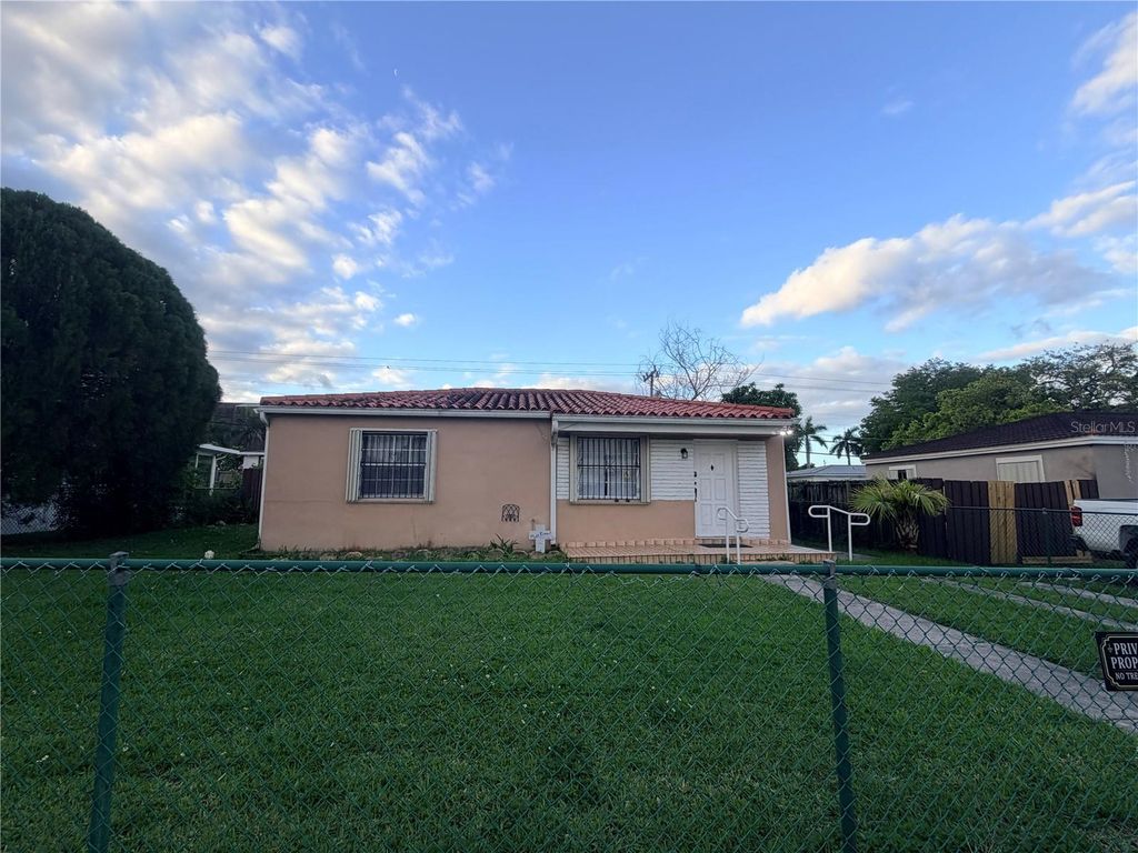 Photo of 6342 SW 39th Terrace, Miami, FL 33155 (MLS # S5149085)