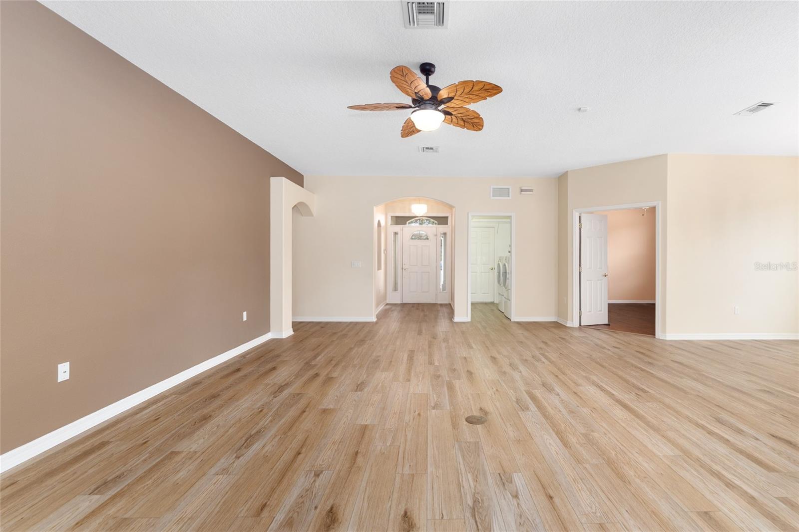 SUMMERGLEN PH 1 - Residential