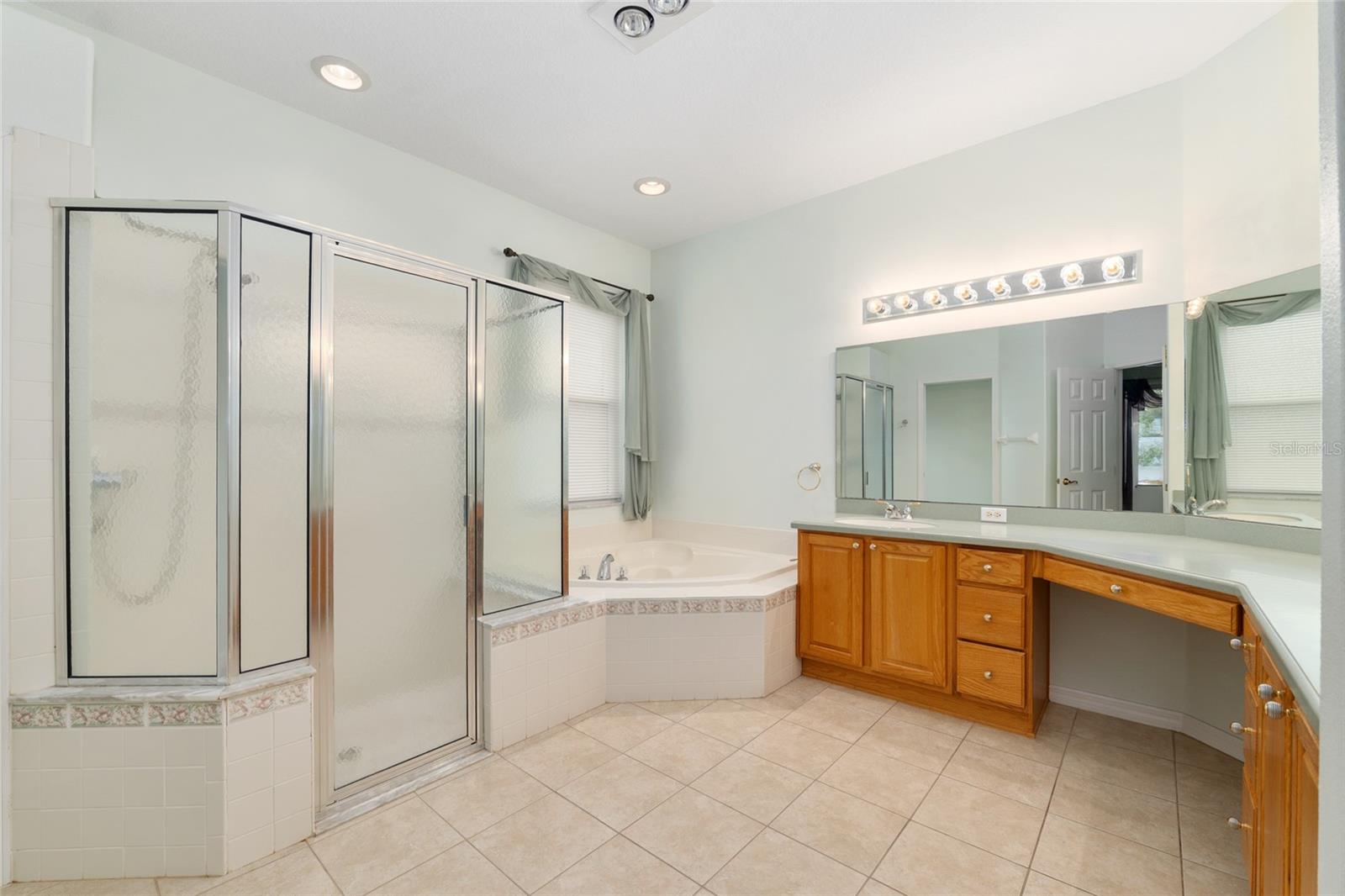 SUMMERGLEN PH 1 - Residential