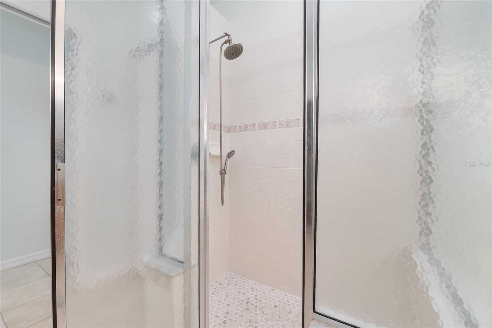 SUMMERGLEN PH 1 - Residential