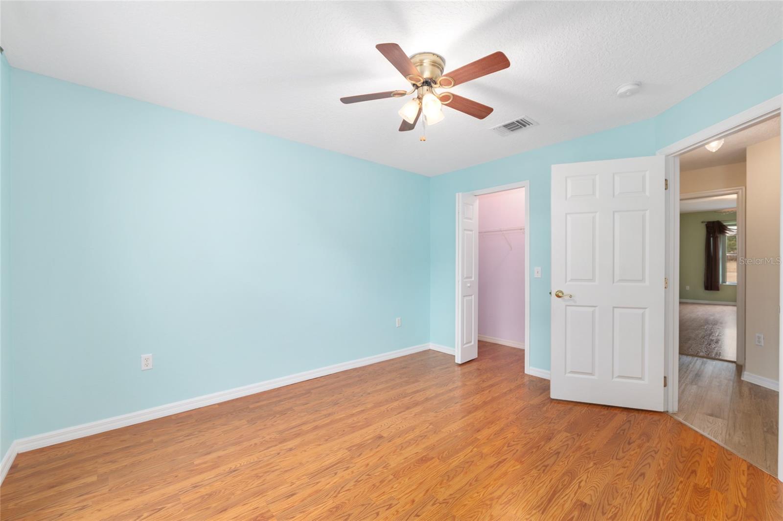 SUMMERGLEN PH 1 - Residential