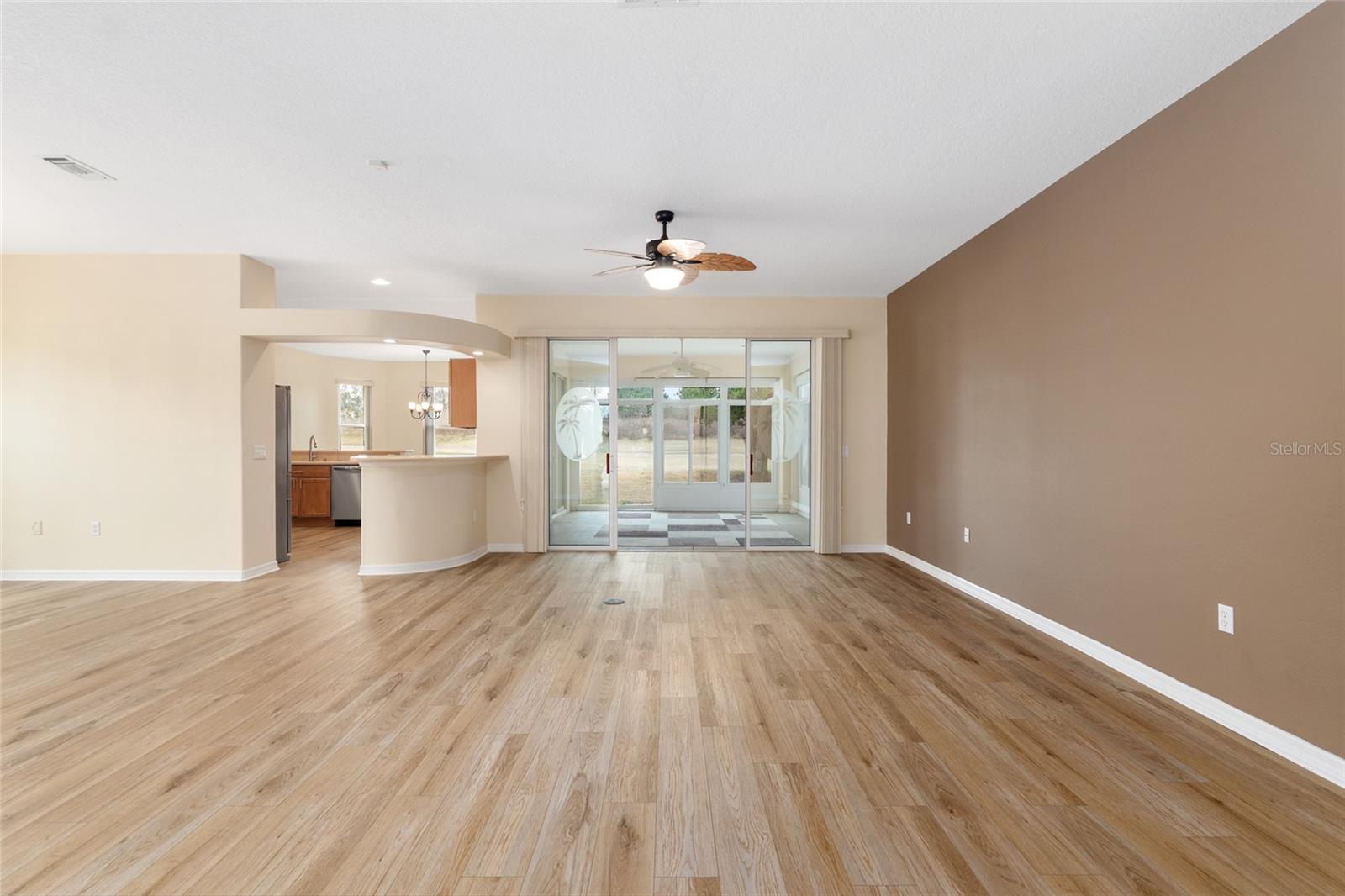 SUMMERGLEN PH 1 - Residential