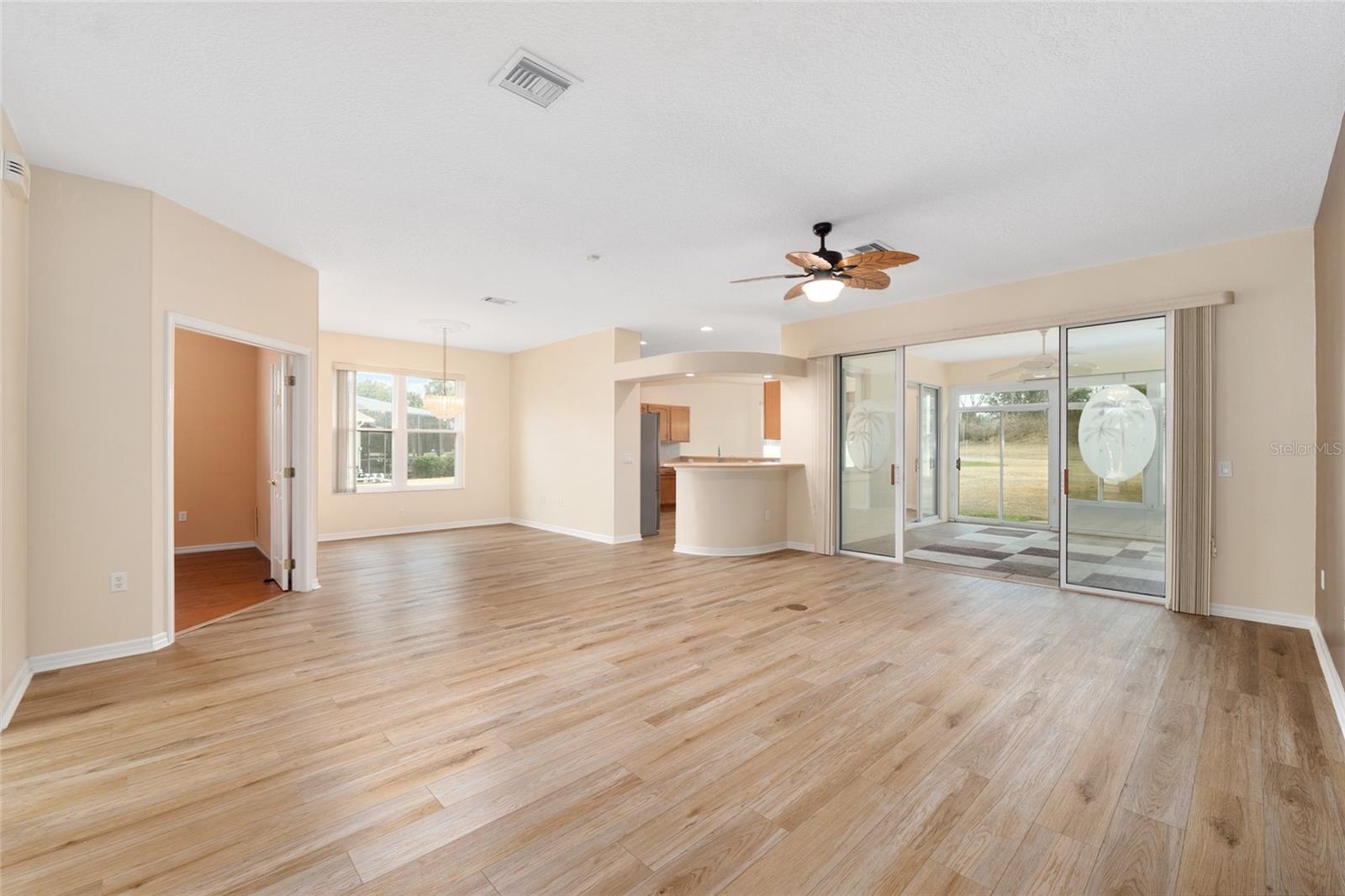 SUMMERGLEN PH 1 - Residential