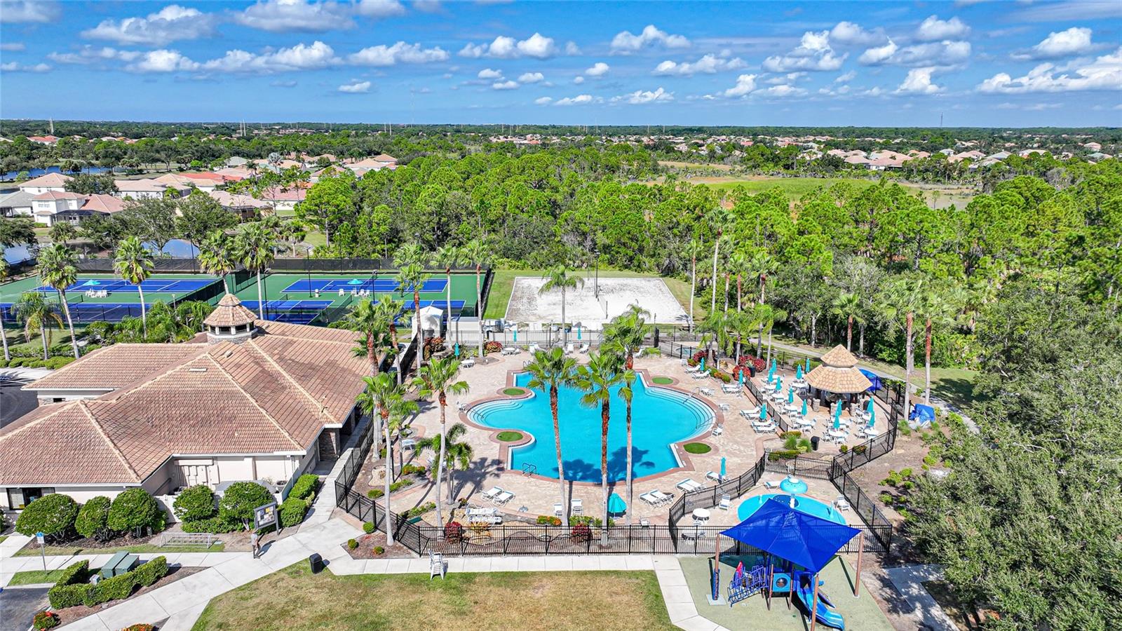 STONEYBROOK AT VENICE - Residential