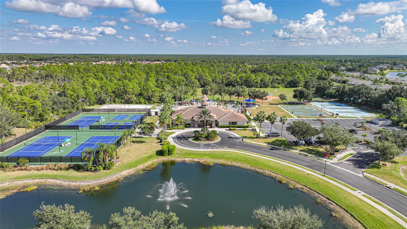 STONEYBROOK AT VENICE - Residential