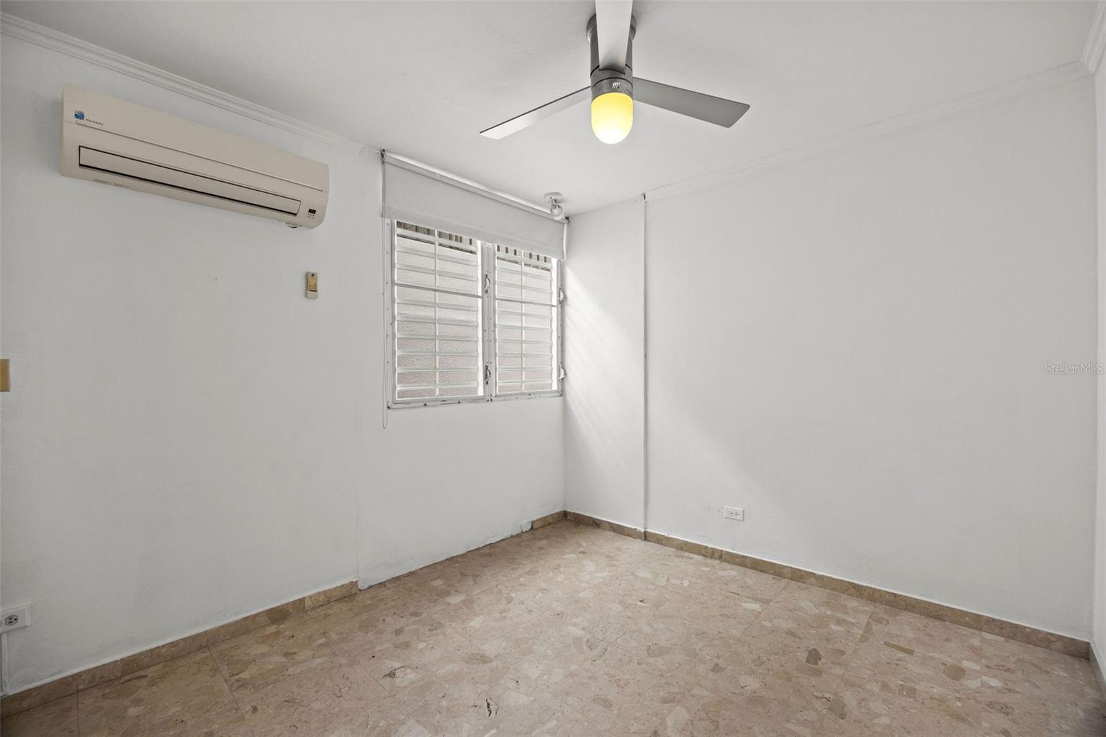 MANSIONES DE GARDEN HILLS - Residential