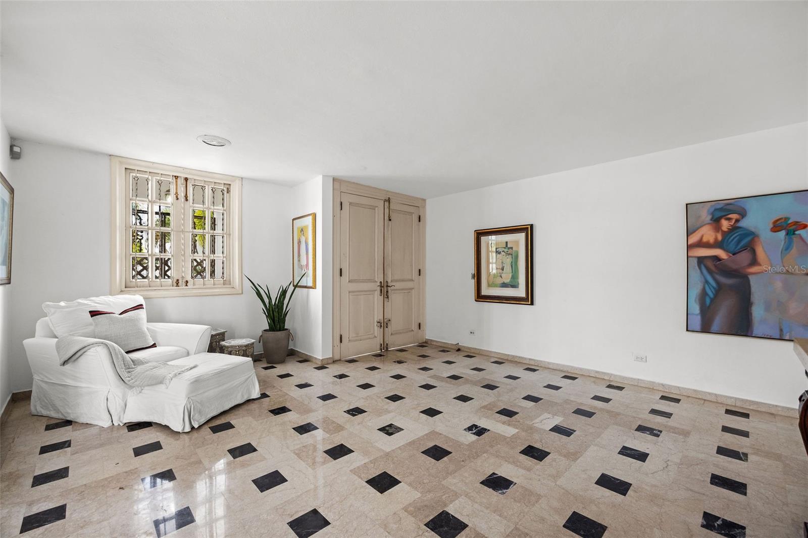 Mansiones Gdn Hills B-2 CALLE SEIS