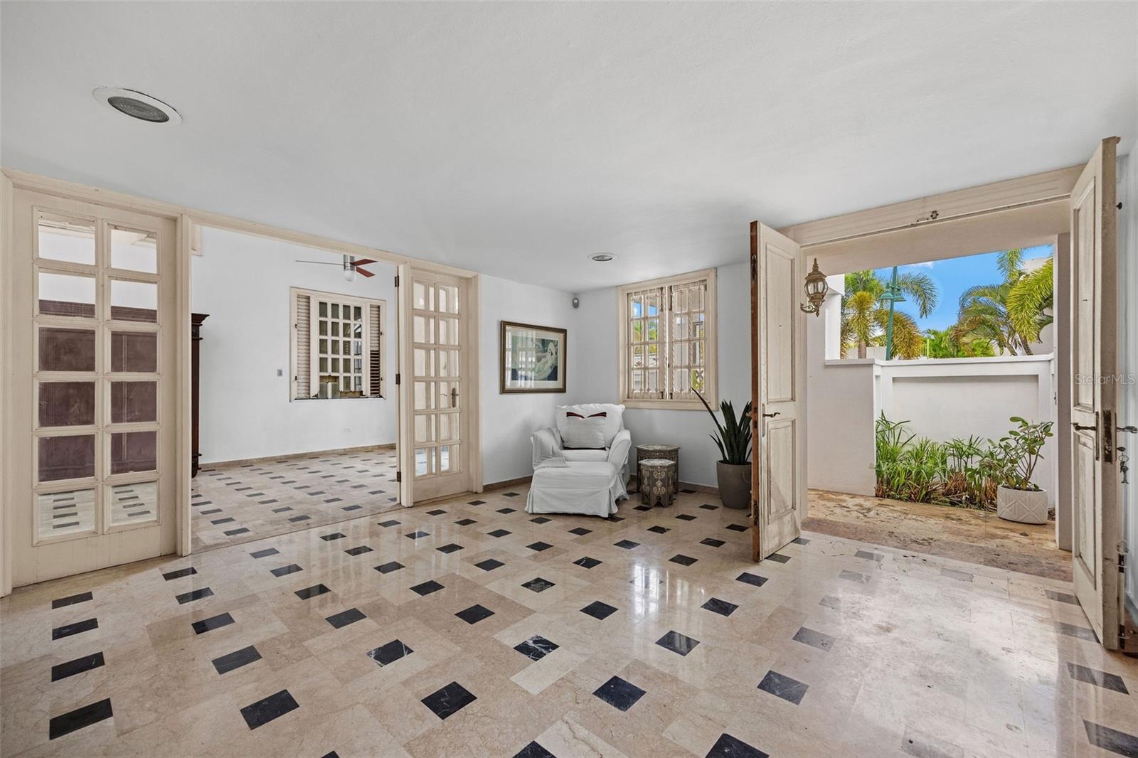Mansiones Gdn Hills B-2 CALLE SEIS