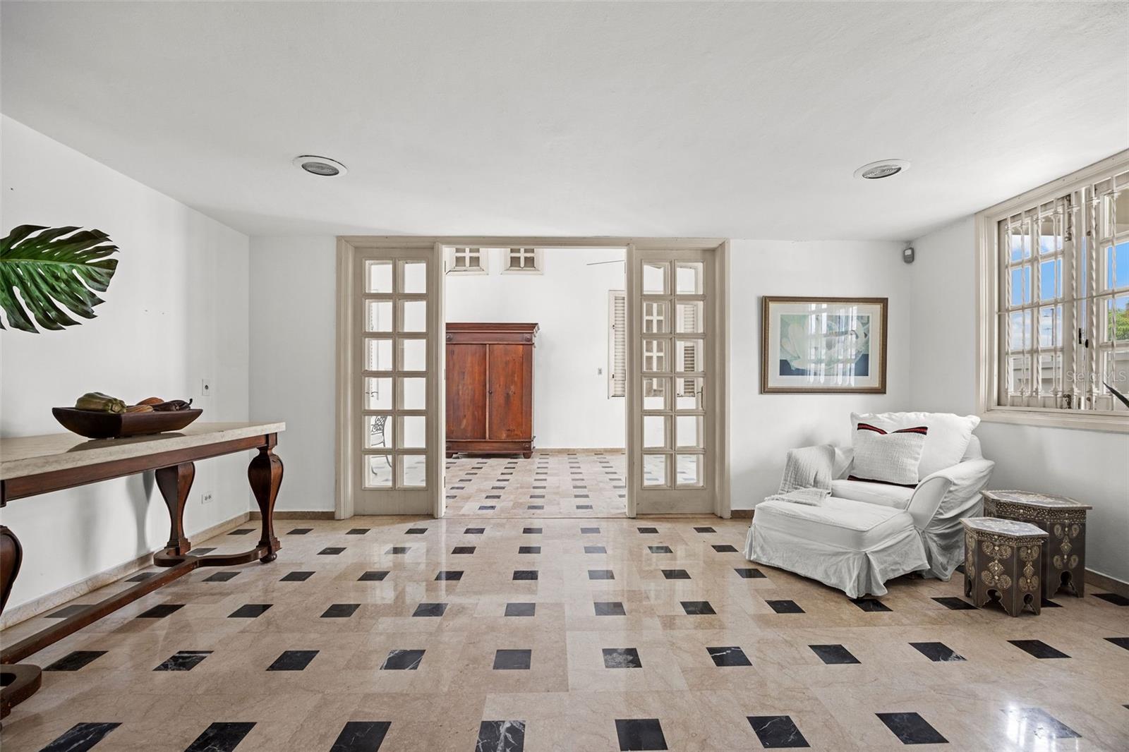 MANSIONES DE GARDEN HILLS - Residential