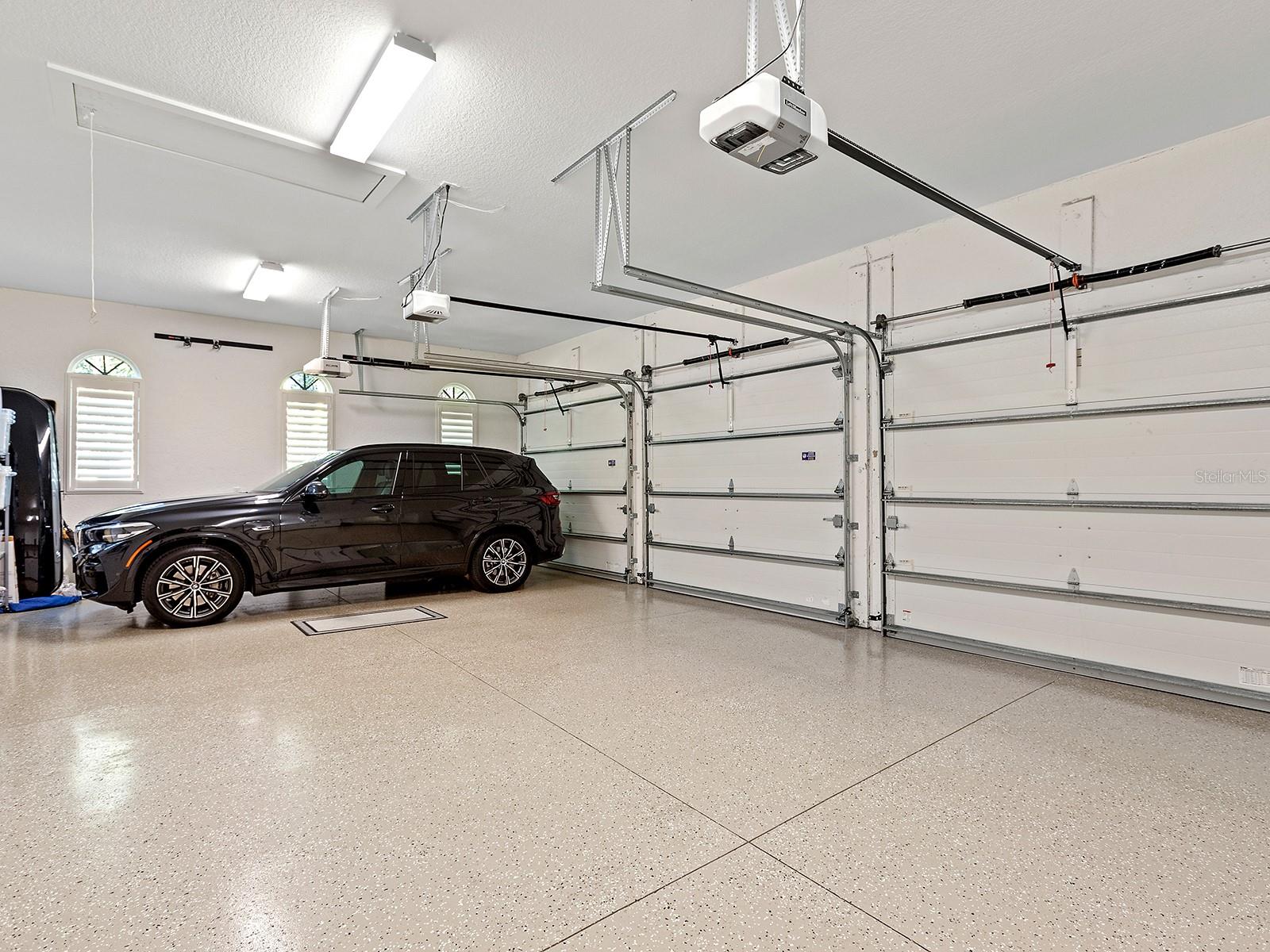 LAKE CLUB PH II UNIT 1-B - Residential