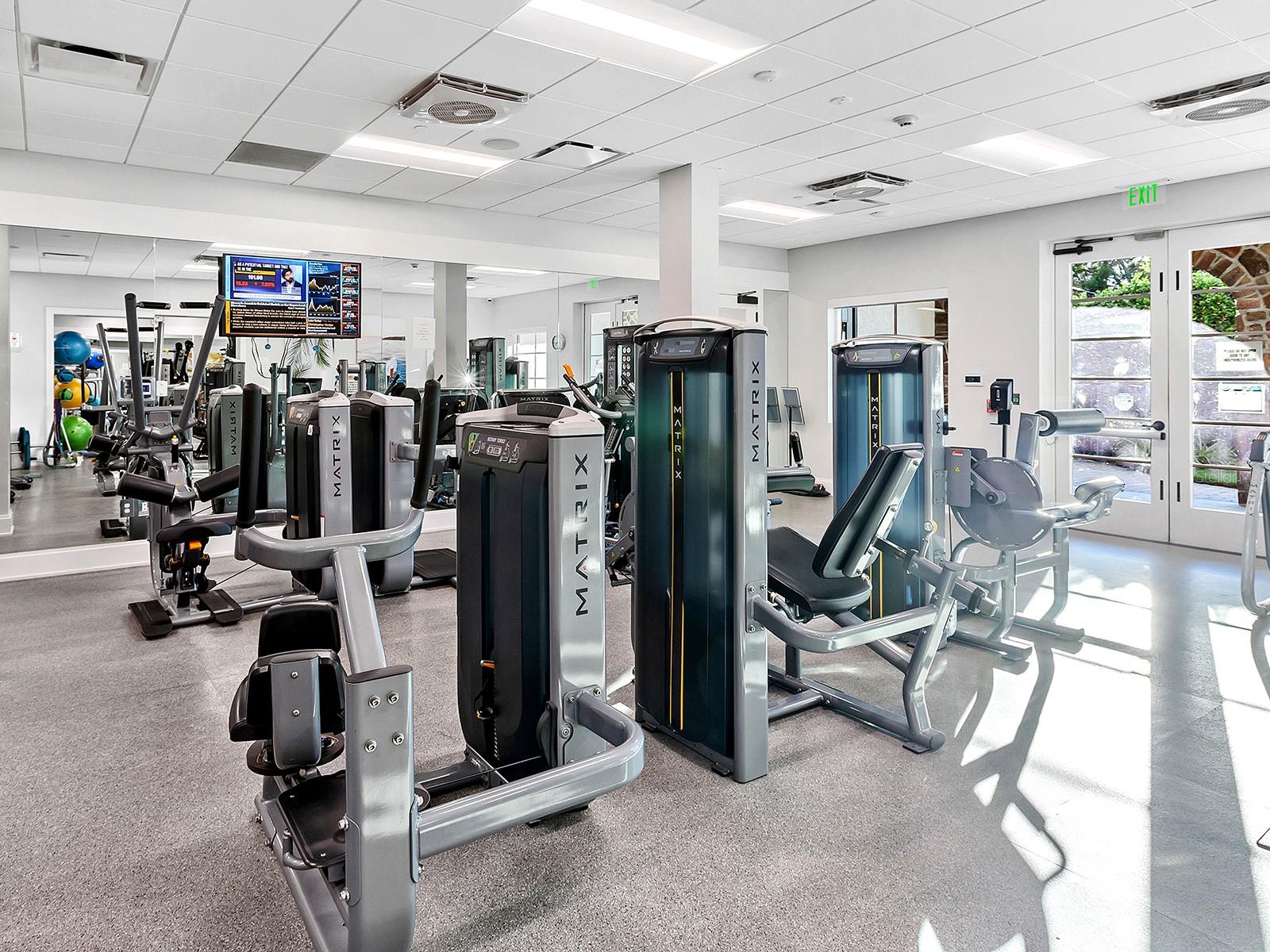 LAKE CLUB PH II UNIT 1-B - Residential