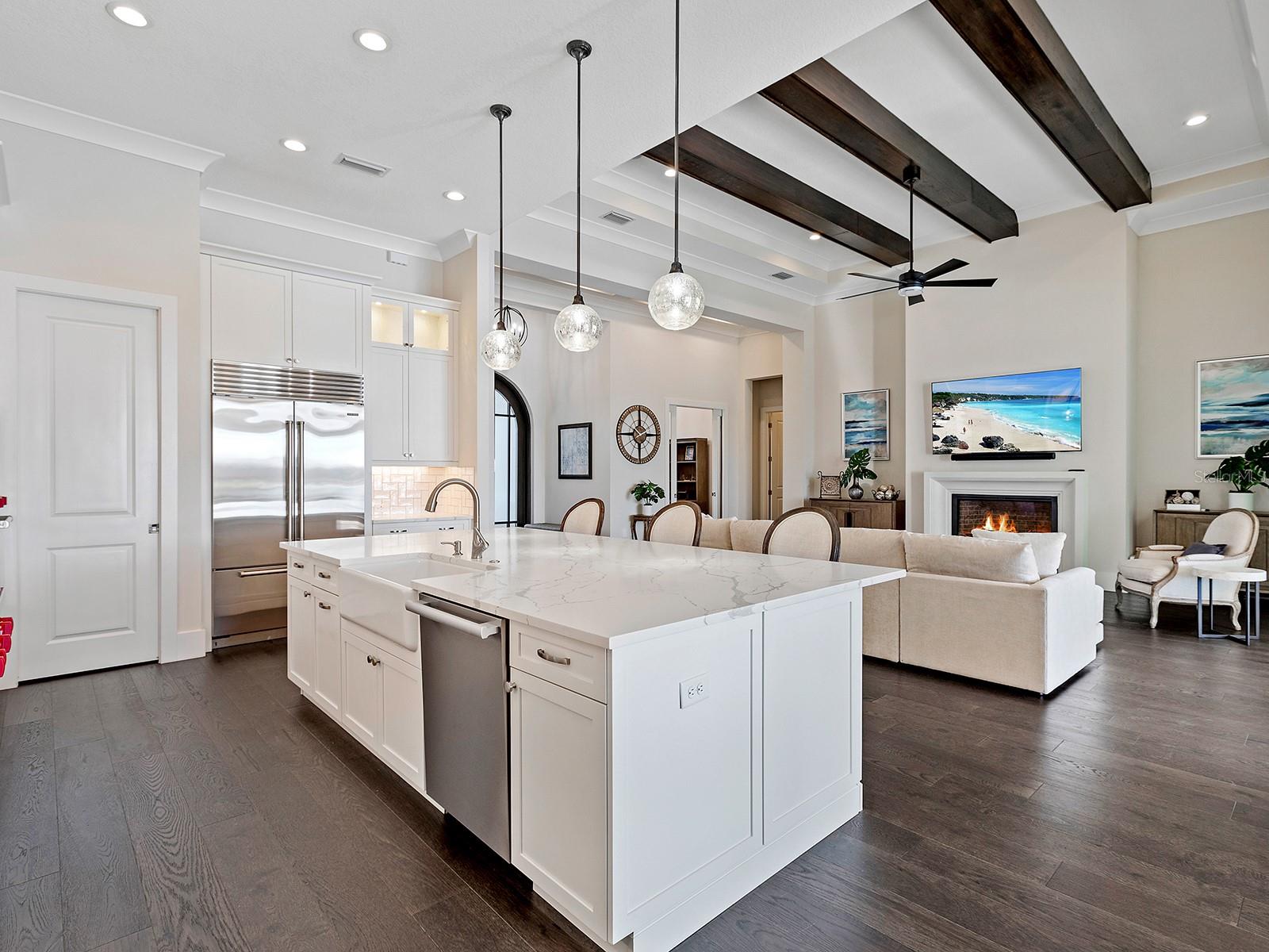 LAKE CLUB PH II UNIT 1-B - Residential