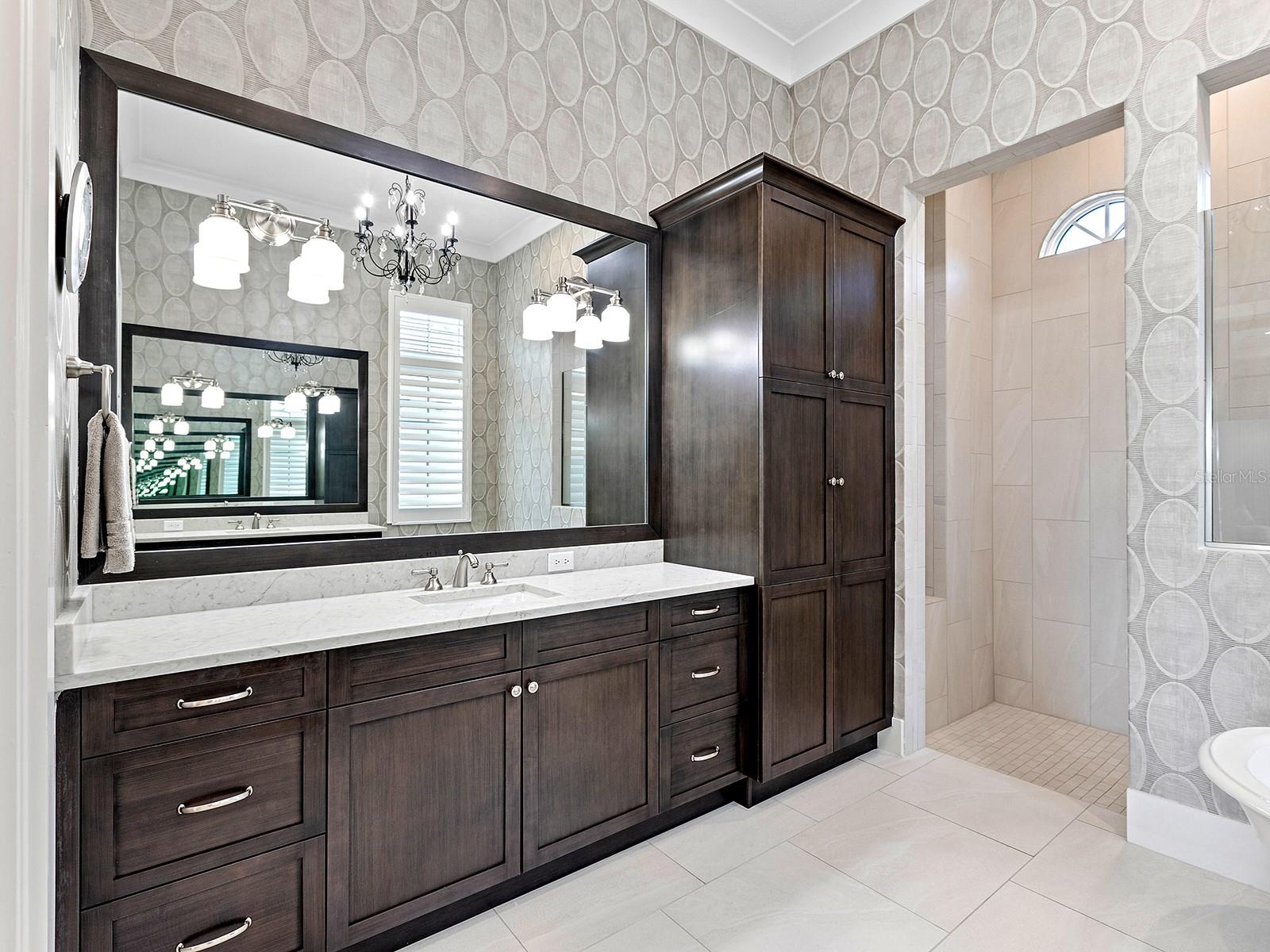 LAKE CLUB PH II UNIT 1-B - Residential