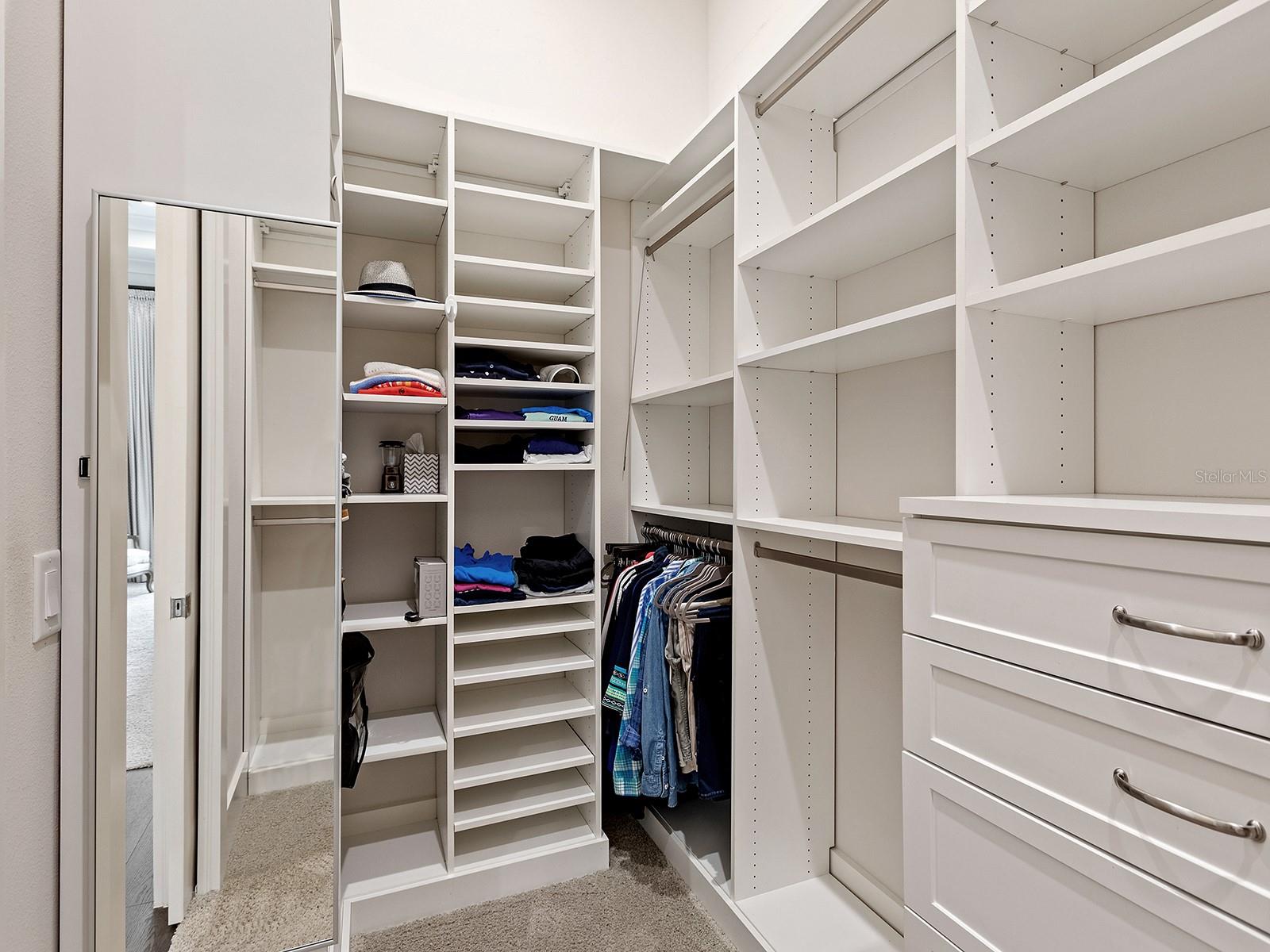 LAKE CLUB PH II UNIT 1-B - Residential