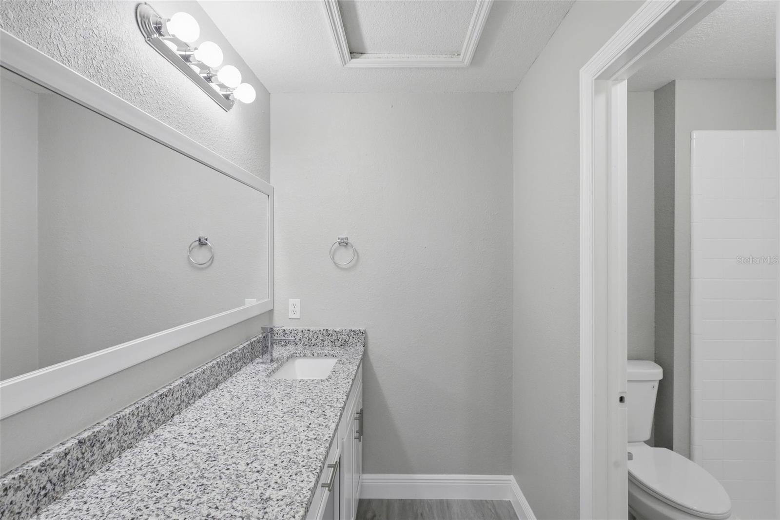 KING OAK VILLAS PH 2 4TH ADD - Residential